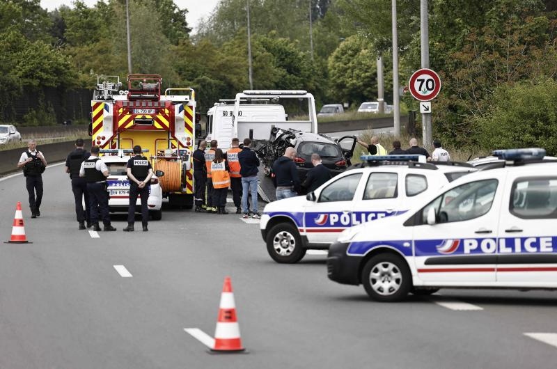 Tổng thống Macron cảnh báo nguy cơ xã hội Pháp thoái hoá văn minh